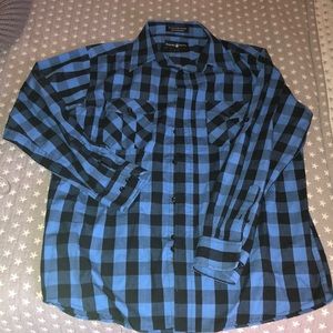 Men’s button up dress shirt